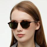 clip-on eyewear, magnetic sunglasses, minimal clip-on glasses, premium optical frames, prescription glasses, modern eyewear, designer eyewear, contemporary eyewear, lightweight eyewear, luxury minimal eyewear