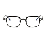 clip-on eyewear, magnetic sunglasses, minimal clip-on glasses, premium optical frames, prescription glasses, modern eyewear, designer eyewear, contemporary eyewear, lightweight eyewear, luxury minimal eyewear