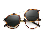 clip-on eyewear, magnetic sunglasses, minimal clip-on glasses, premium optical frames, prescription glasses, modern eyewear, designer eyewear, contemporary eyewear, lightweight eyewear, luxury minimal eyewear