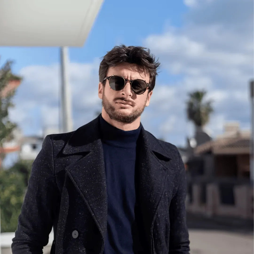 clip-on eyewear, magnetic sunglasses, minimal clip-on glasses, premium optical frames, prescription glasses, modern eyewear, designer eyewear, contemporary eyewear, lightweight eyewear, luxury minimal eyewear